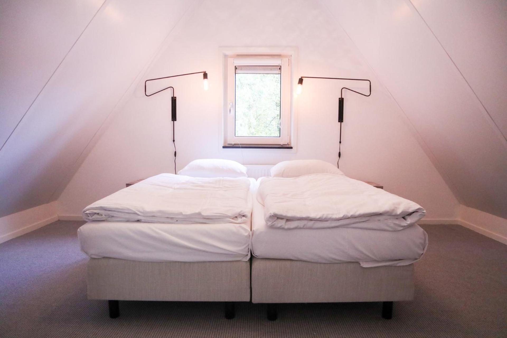 Europarcs De Hooge Veluwe Hotel Arnhem Room photo